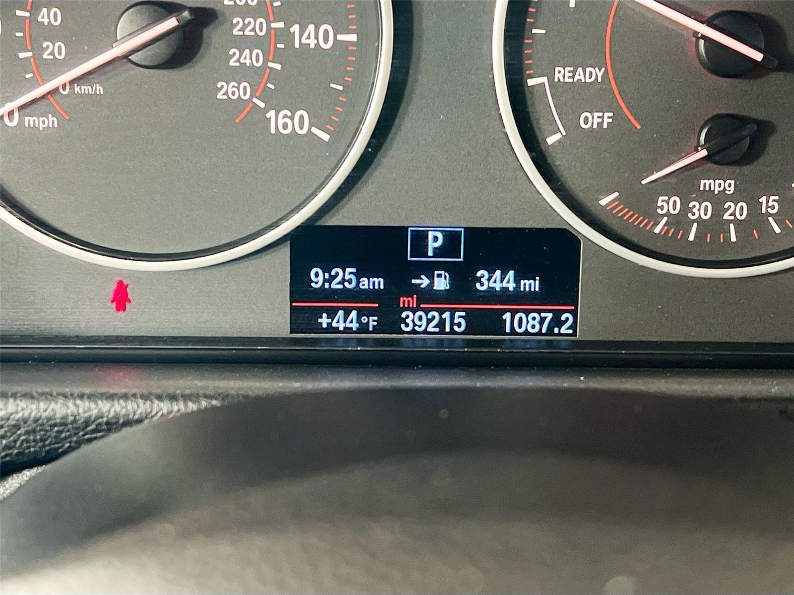 Used 2018 BMW 330i xDrive Sedan w/ Convenience Package image 12