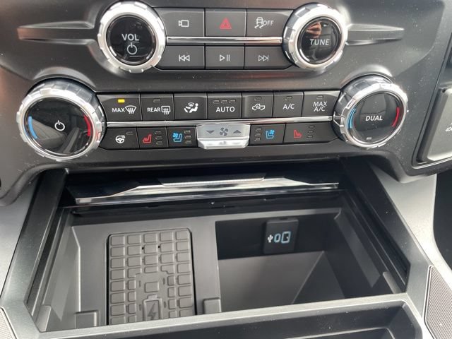 New 2026 Ford F250 Lariat w/ Lariat Ultimate Package AWD/4WD image 32