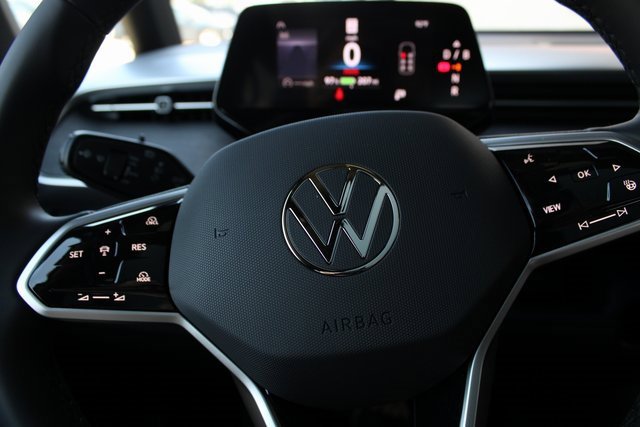 New 2025 Volkswagen ID. Buzz Pro S Plus image 11