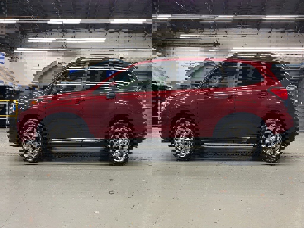 Used 2017 Subaru Forester 2.5i Touring image 4