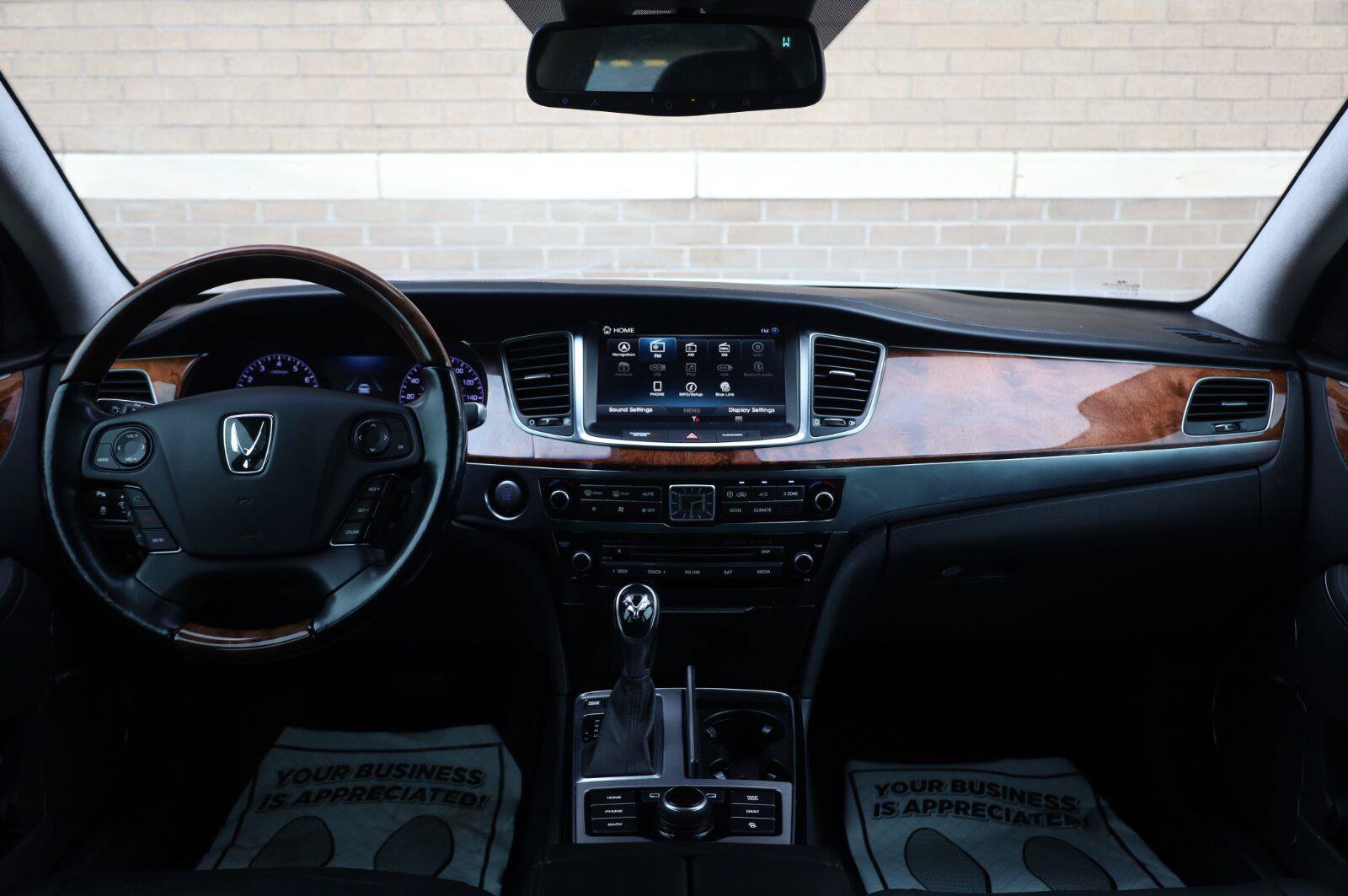 Used 2015 Hyundai Equus Signature RWD image 30