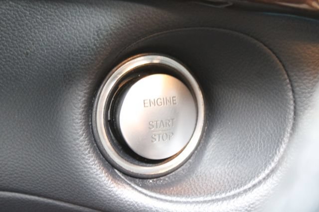 Used 2012 Mercedes-Benz CLS 550 4MATIC image 17