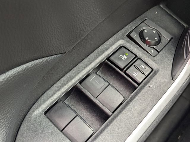 Used 2021 Toyota RAV4 LE image 21