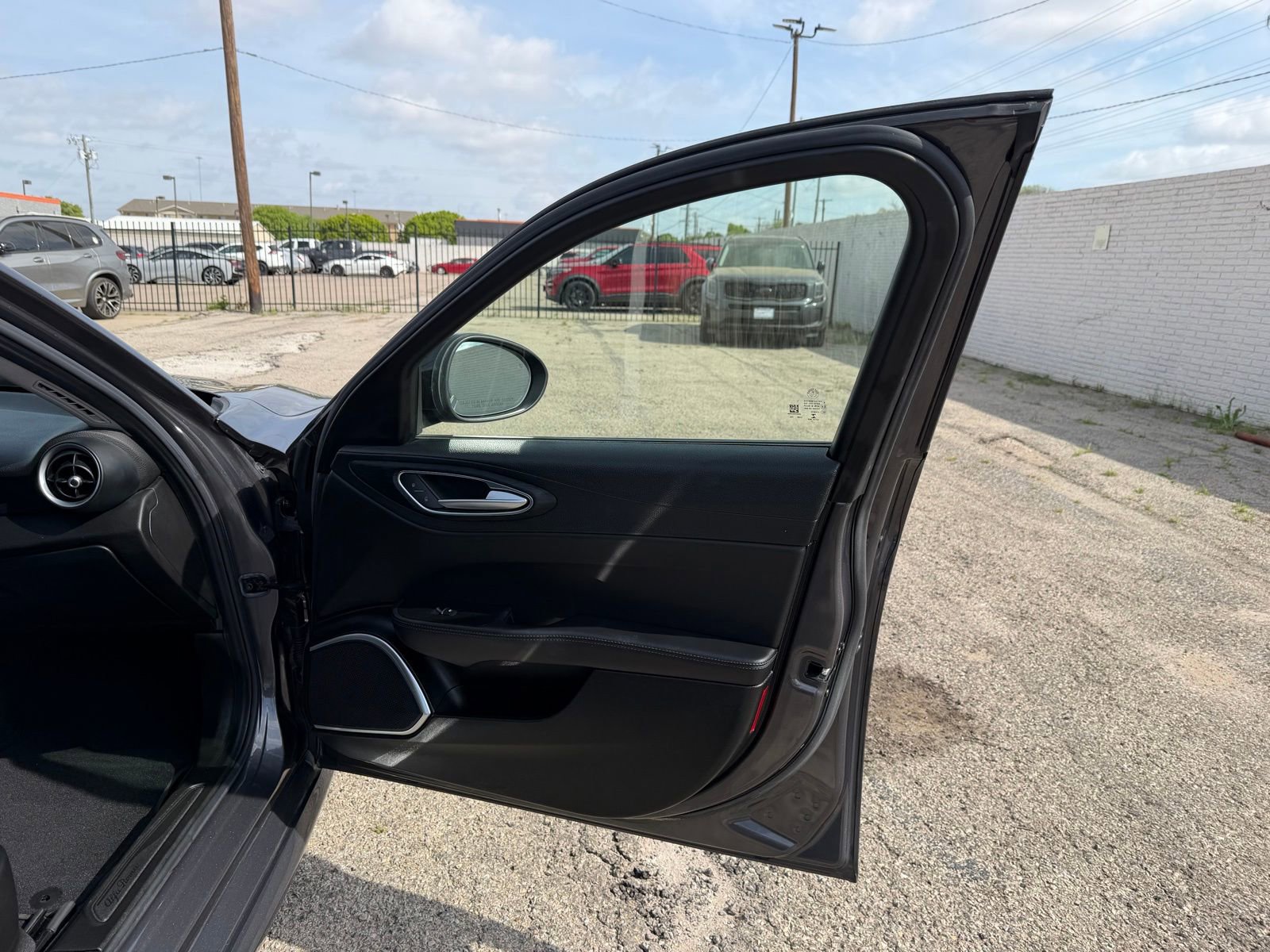 Used 2020 Alfa Romeo Giulia AWD w/ Quick Order Package 22J Sport image 24