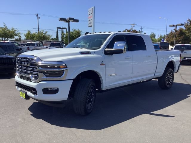 Used 2025 RAM 2500 Limited AWD/4WD image 5