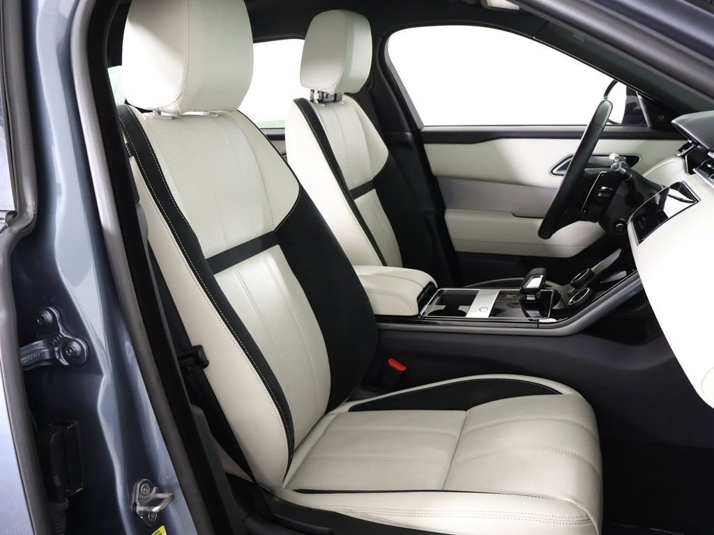 Used 2023 Land Rover Range Rover Velar R-Dynamic S image 37