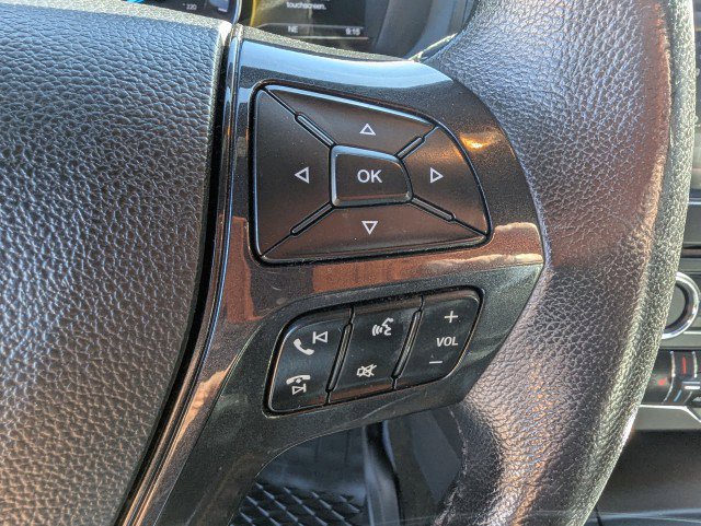 Used 2016 Ford Explorer XLT w/ Equipment Group 202A image 14