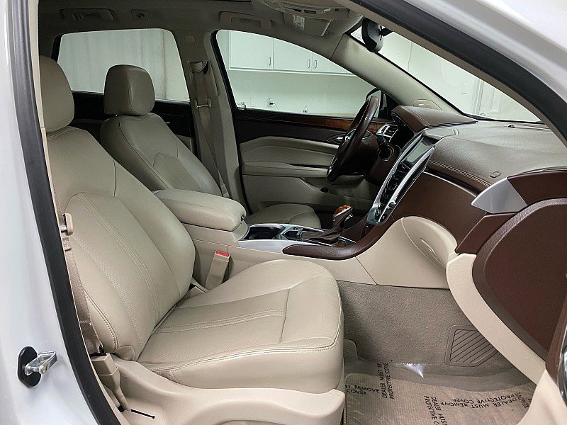 Used 2016 Cadillac SRX Luxury w/ Driver Awareness Package image 14