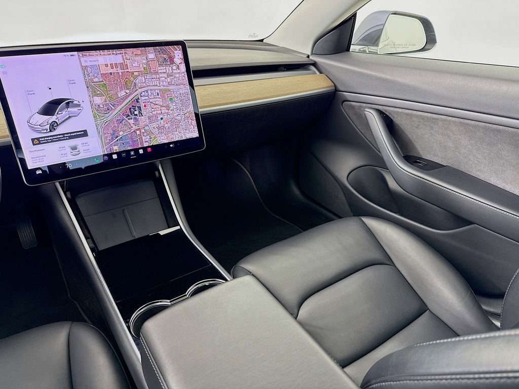 Used 2018 Tesla Model 3 image 23