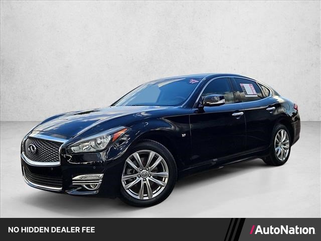 Used 2017 INFINITI Q70 3.7