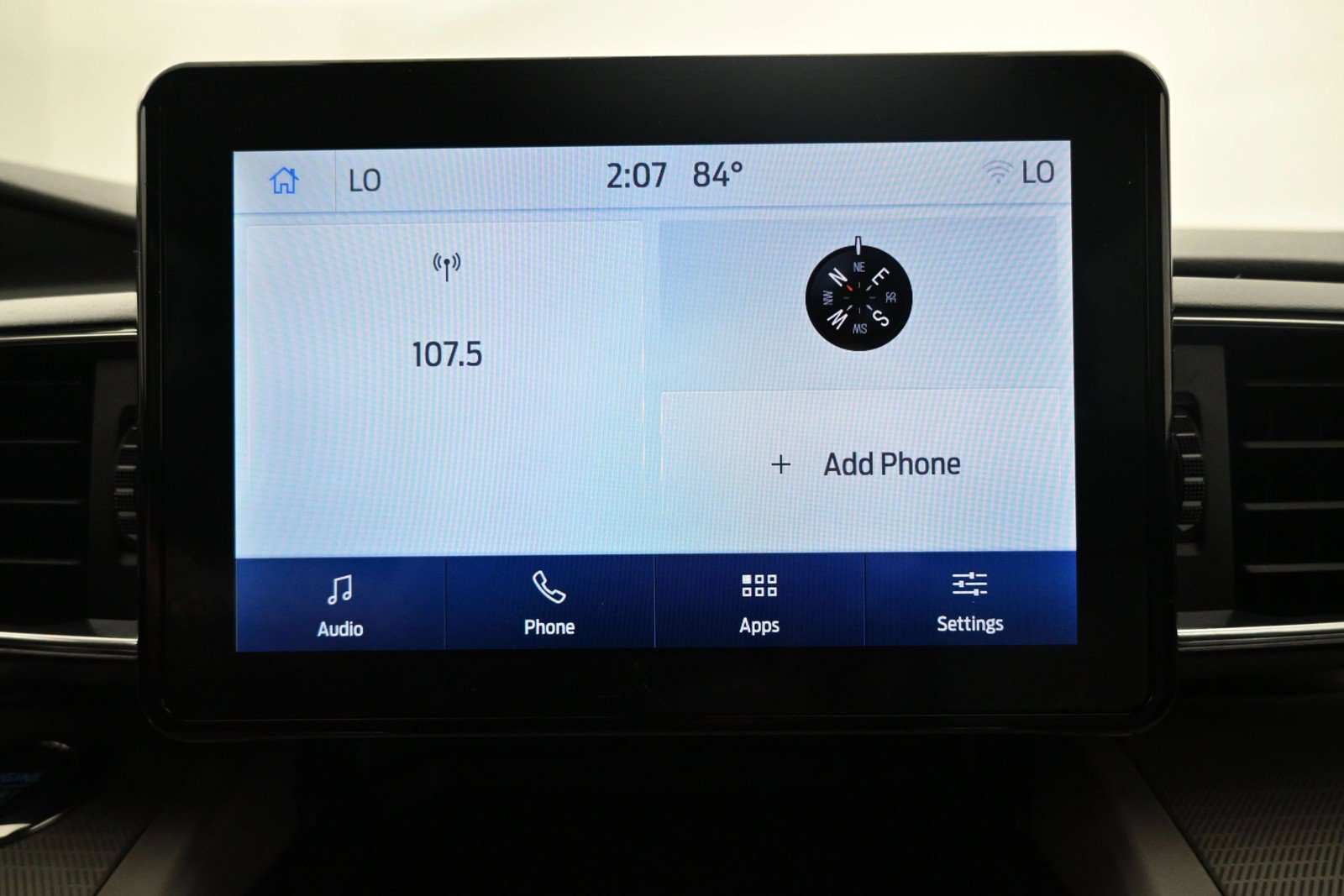 Used 2023 Ford Explorer XLT w/ Equipment Group 202A AWD/4WD image 15