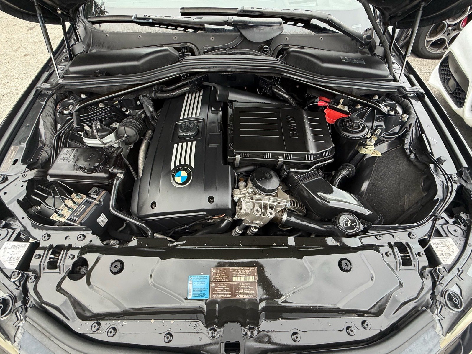 Used 2010 BMW 535i xDrive Sedan AWD/4WD image 19