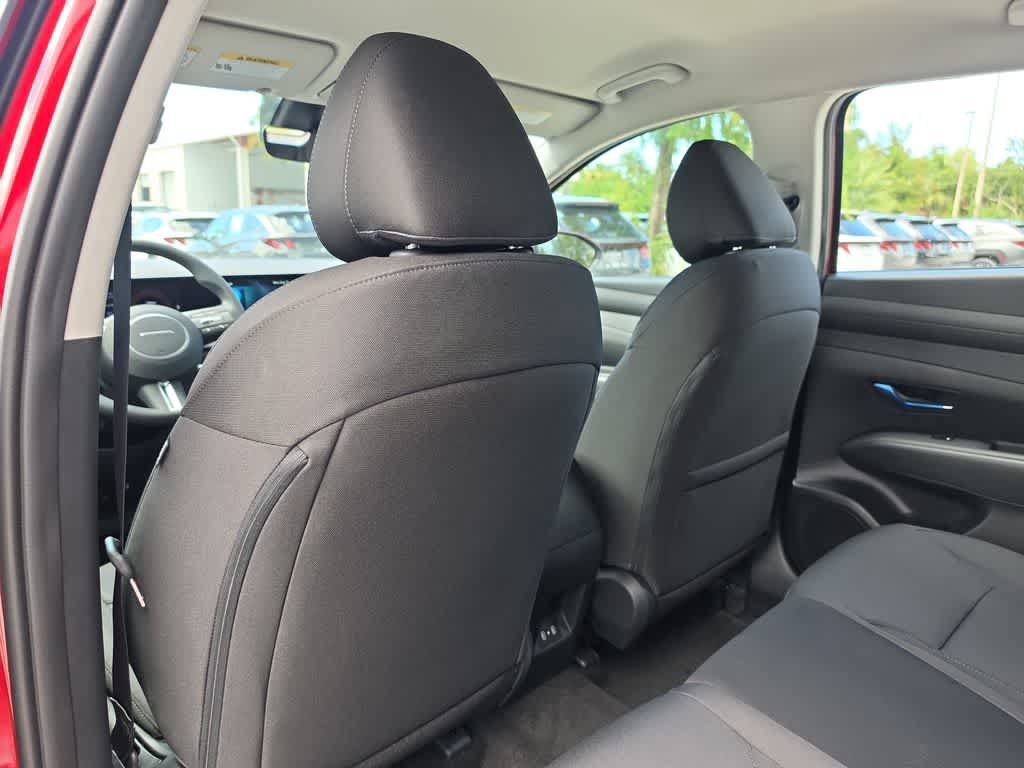 New 2026 Hyundai Tucson SE w/ Tow & Go Package FWD image 19