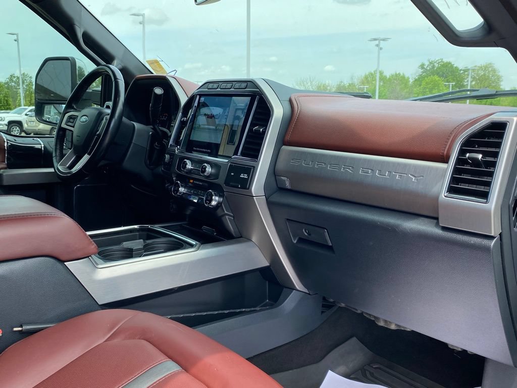 Used 2022 Ford F450 Platinum w/ FX4 Off-Road Package AWD/4WD image 28