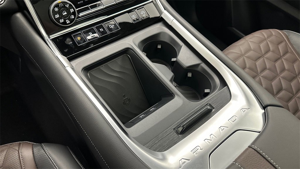 New 2025 Nissan Armada Platinum Reserve image 16