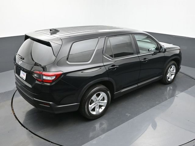 Used 2024 Honda Pilot LX image 17