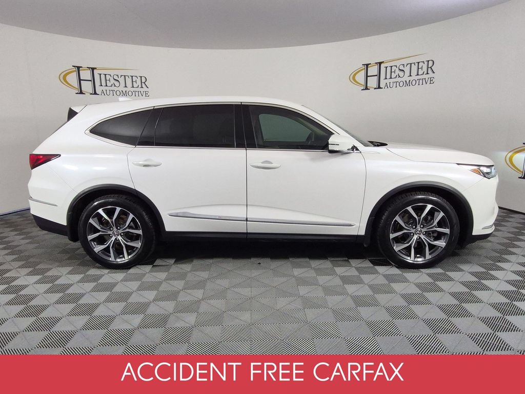 Used 2024 Acura MDX w/ Technology Package FWD image 3