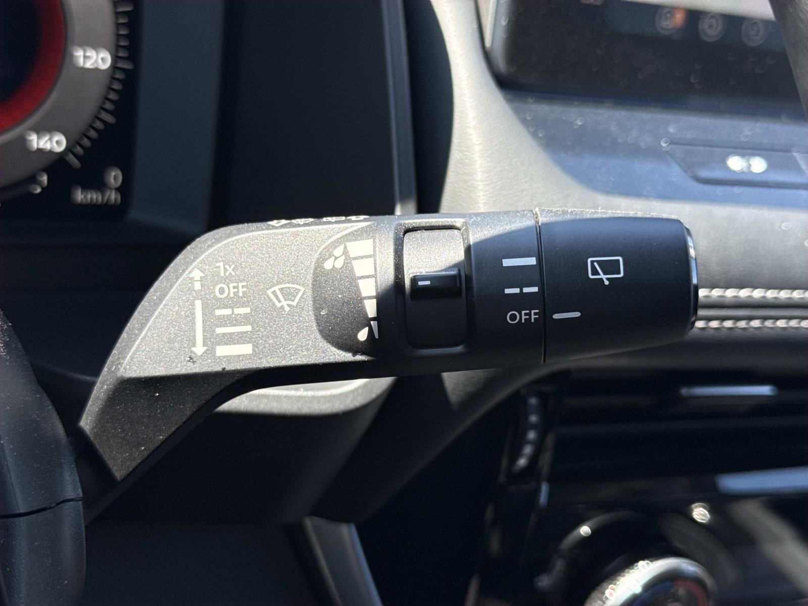 Used 2026 Nissan Rogue SL AWD/4WD image 16