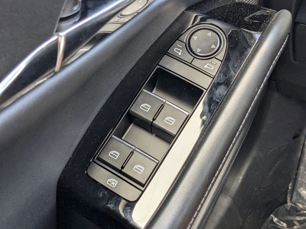 Certified 2025 MAZDA CX-30 AWD 2.5 S w/ Preferred Package image 27