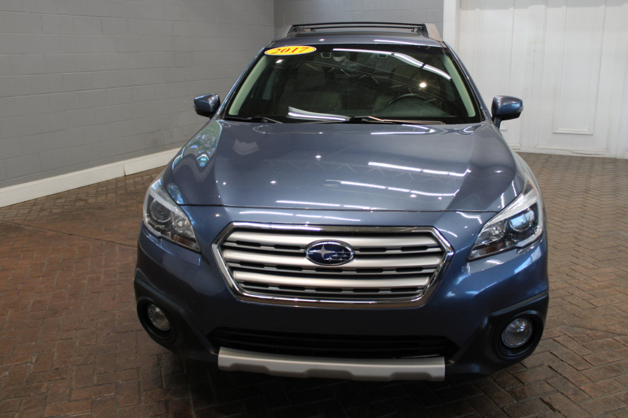 Used 2017 Subaru Outback 2.5i Limited image 2