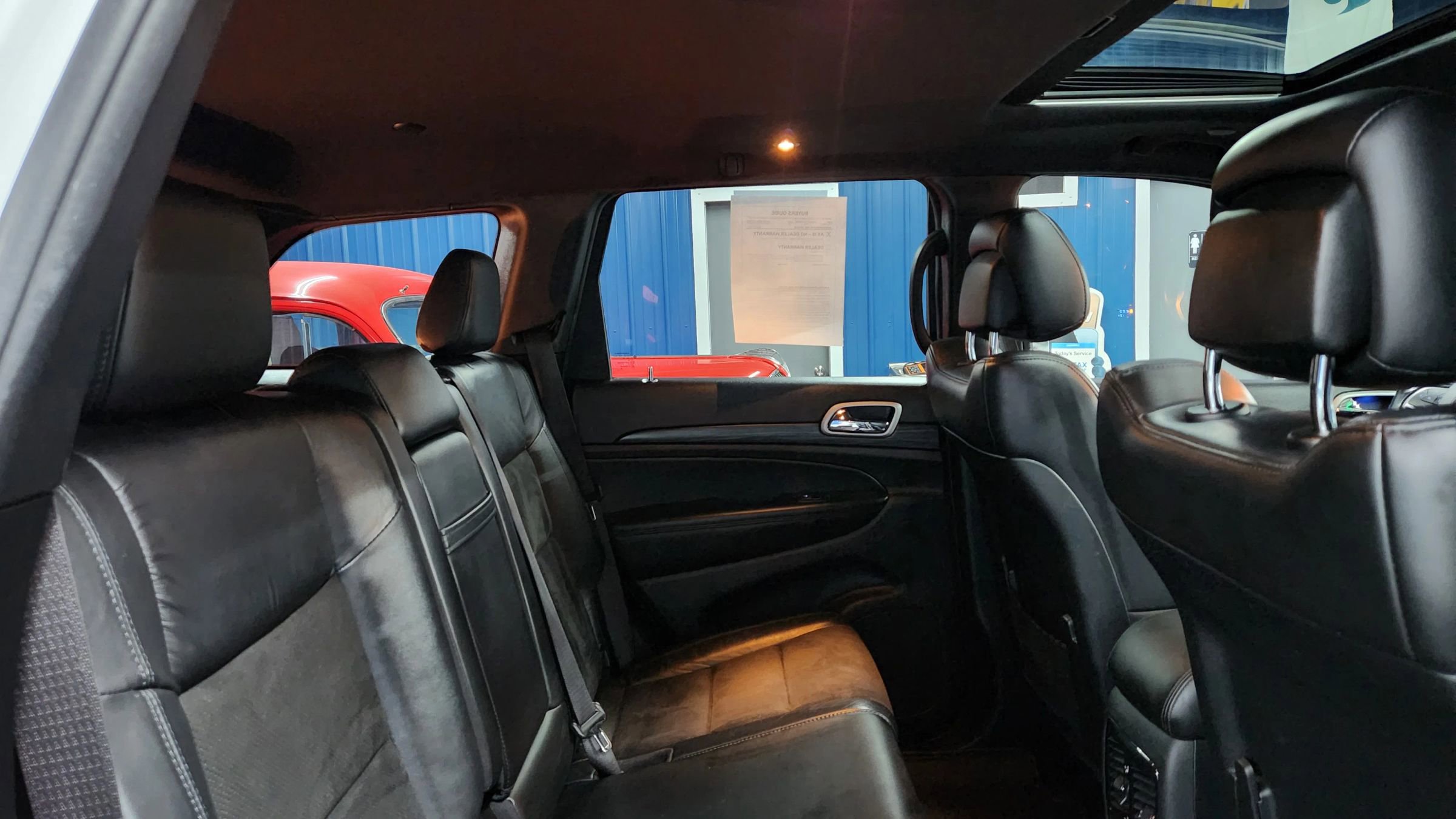 Used 2020 Jeep Grand Cherokee Laredo w/ Quick Order Package 2BN North image 15