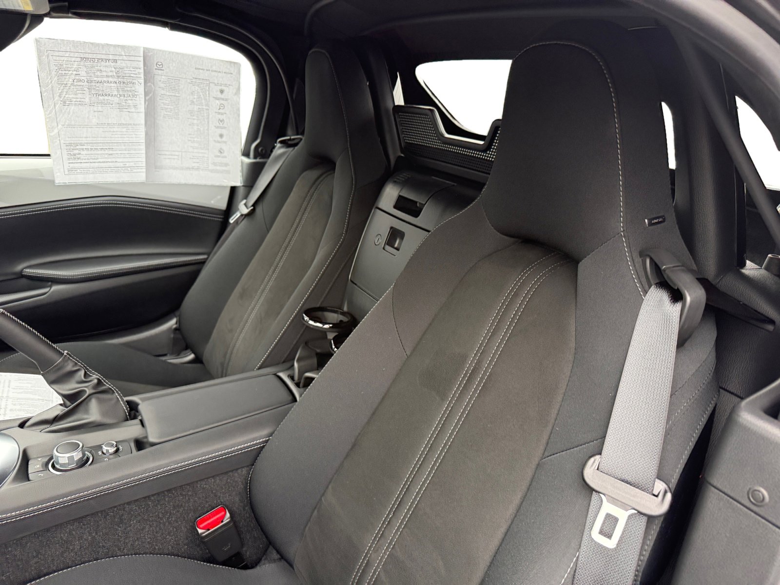 Certified 2025 MAZDA MX-5 Miata Club RWD image 16