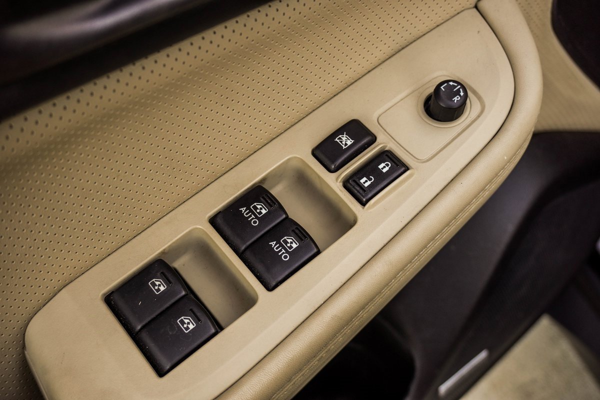 Used 2017 Subaru Outback 2.5i Limited image 13