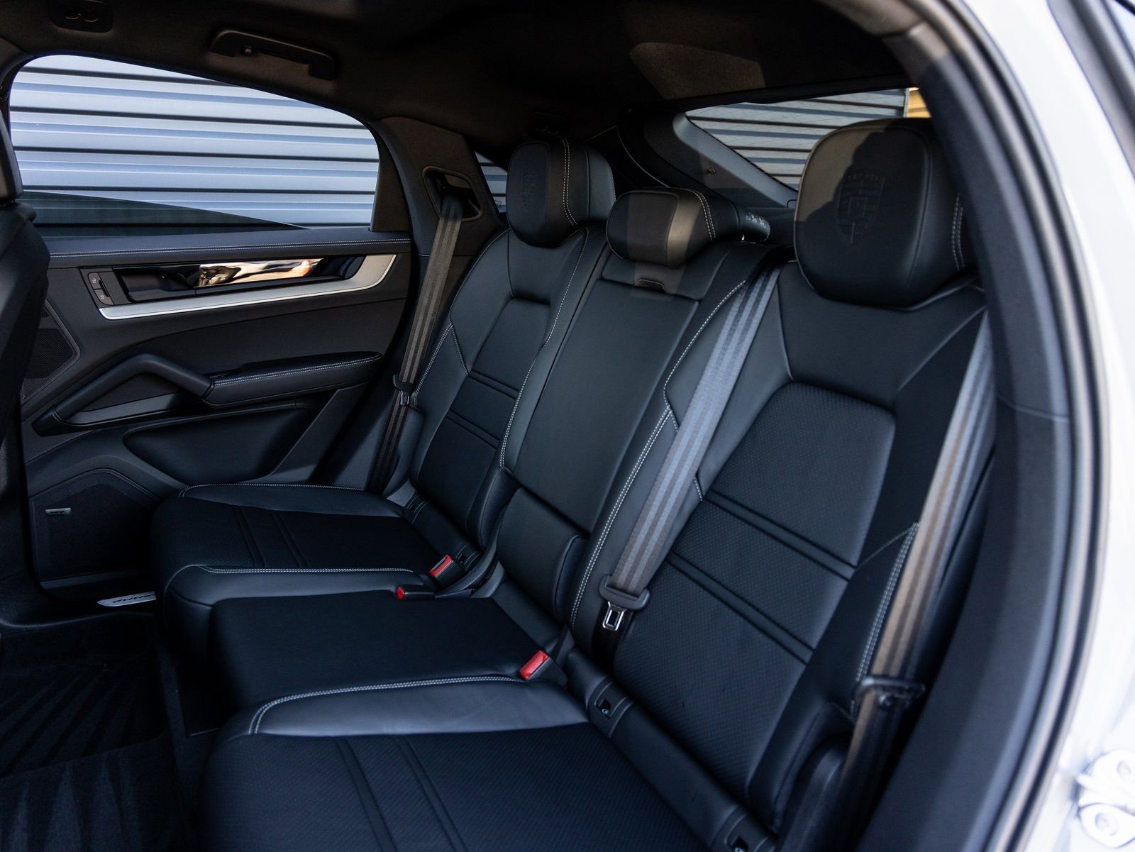 New 2026 Porsche Cayenne Coupe image 26