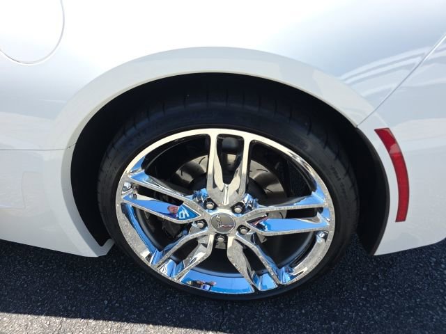 Used 2015 Chevrolet Corvette Stingray Coupe w/ 2LT Preferred Equipment Group RWD image 11