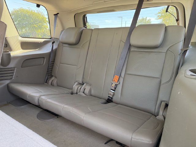 Used 2017 GMC Yukon SLT w/ Open Road Package RWD image 29