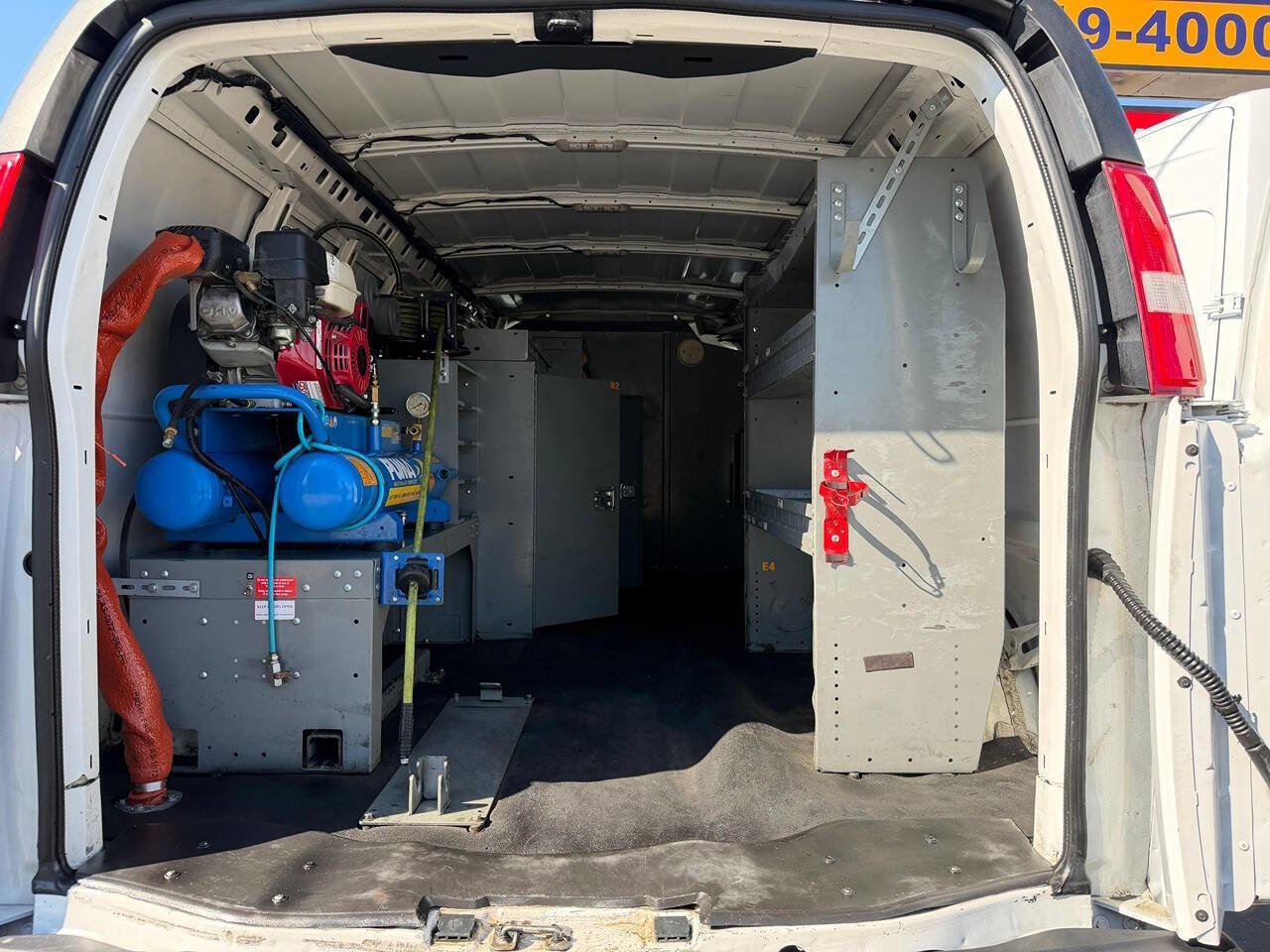 Used 2020 Chevrolet Express 3500 Extended w/ Driver Convenience Package RWD image 10