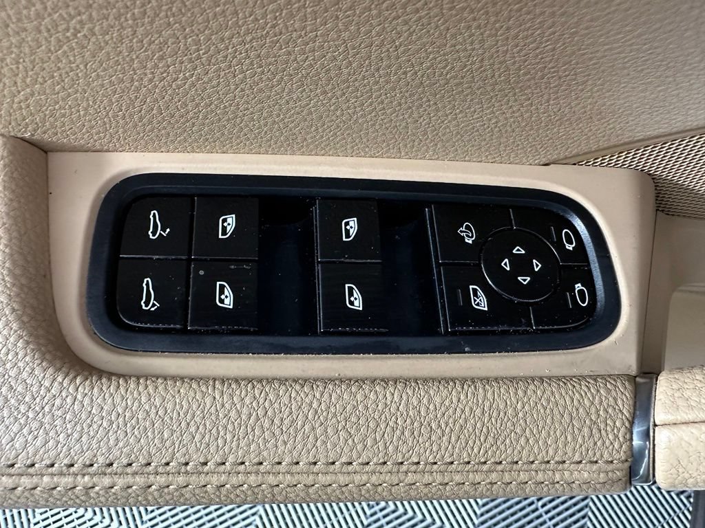 Certified 2021 Porsche Cayenne AWD/4WD image 17