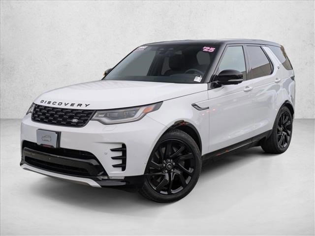Certified 2025 Land Rover Discovery Dynamic SE AWD/4WD image 1