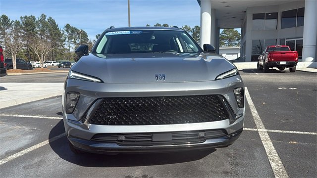 Certified 2025 Buick Envision Sport Touring image 2