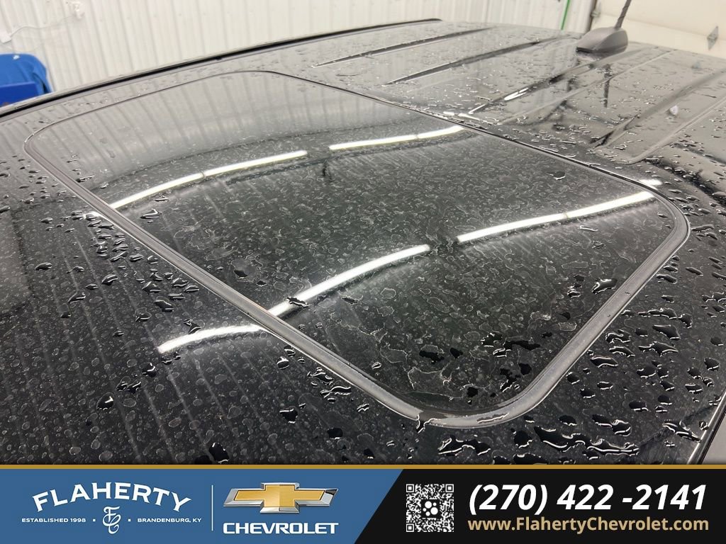 Used 2024 GMC Canyon Denali image 32