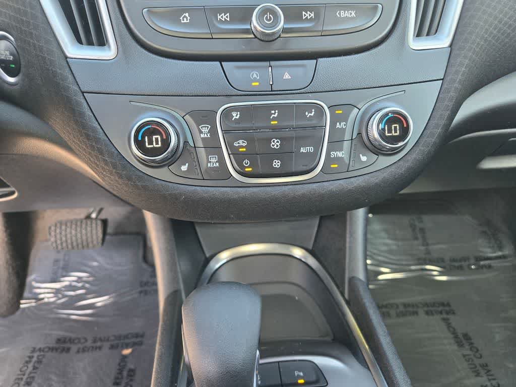 Used 2024 Chevrolet Malibu LT FWD image 14