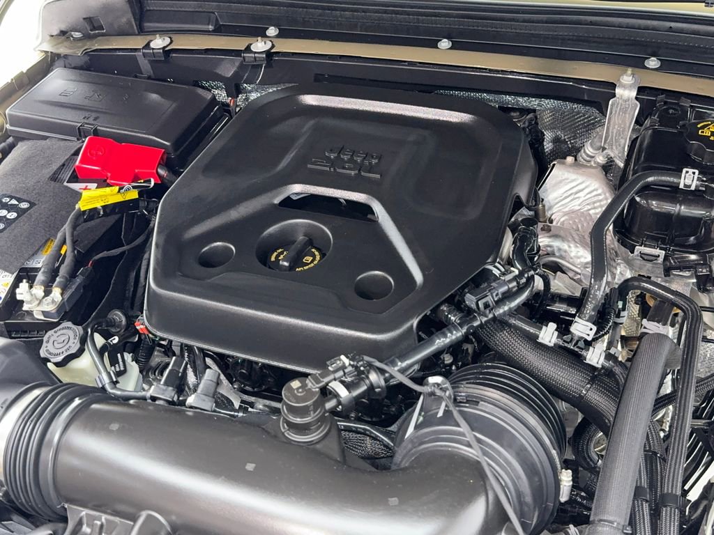 Used 2025 Jeep Wrangler Unlimited Rubicon image 61