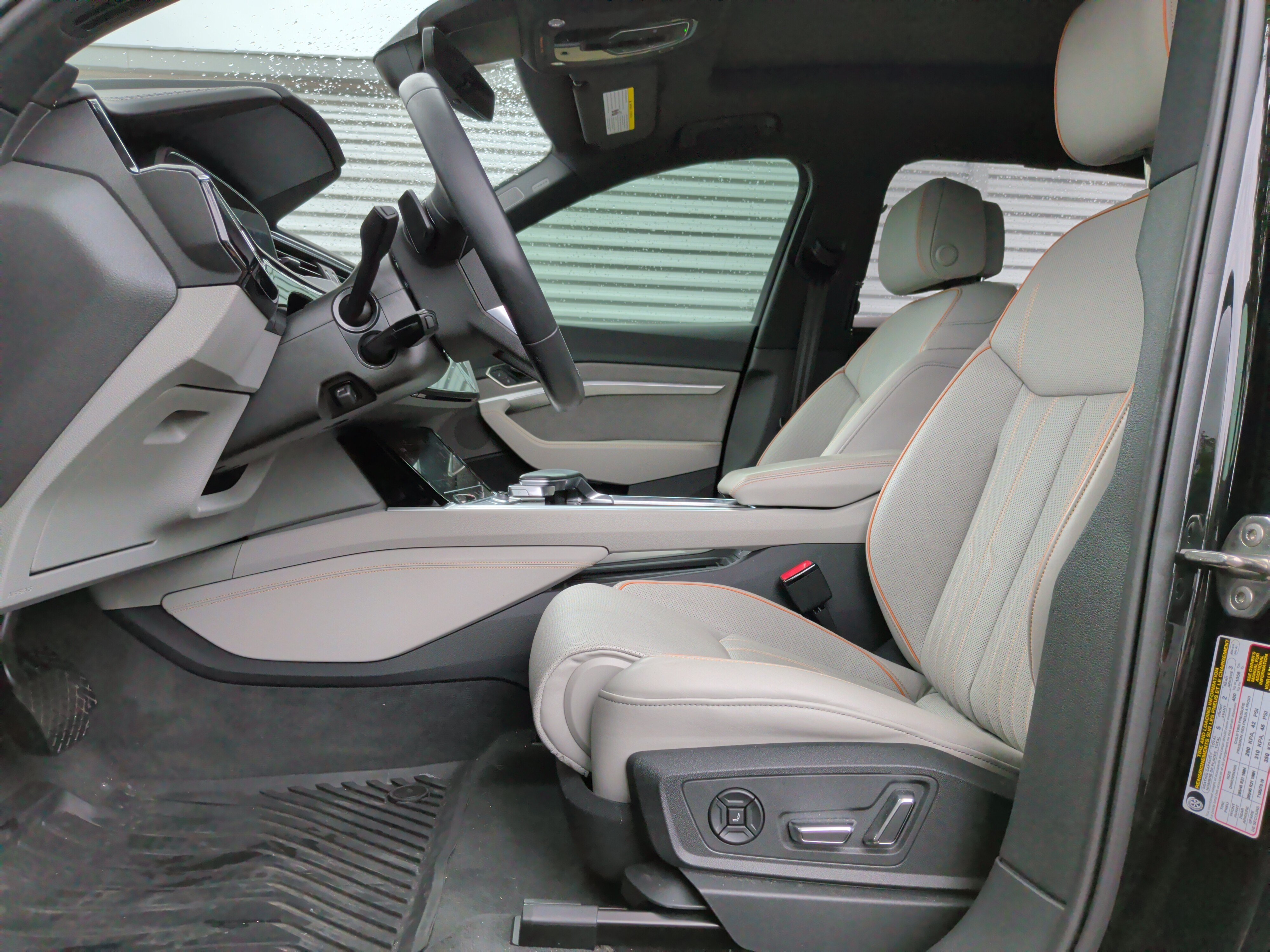 Used 2024 Audi Q8 e-tron Prestige w/ Prestige Package AWD/4WD image 16