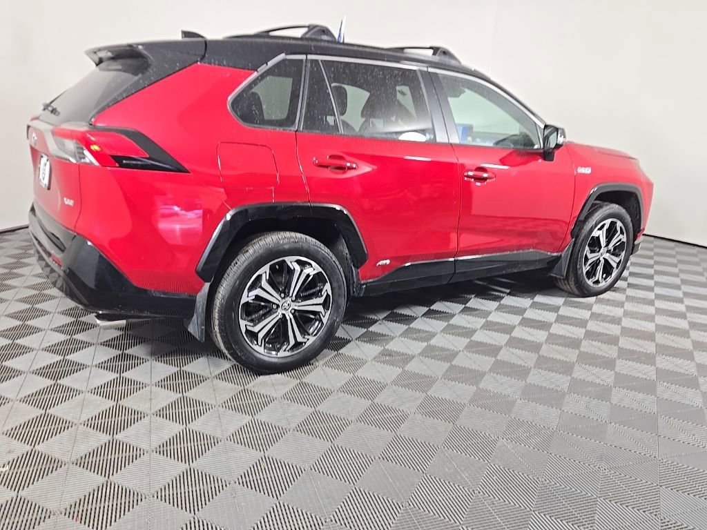 Used 2024 Toyota RAV4 XSE w/ Premium Package image 4
