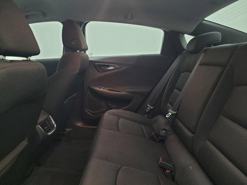 Used 2019 Chevrolet Malibu Hybrid image 18