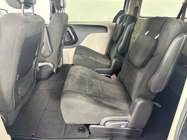 Used 2015 Dodge Grand Caravan SE FWD image 22