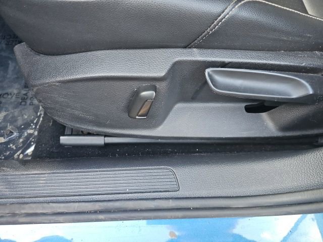 Used 2021 Volkswagen Golf 4-Door FWD image 15