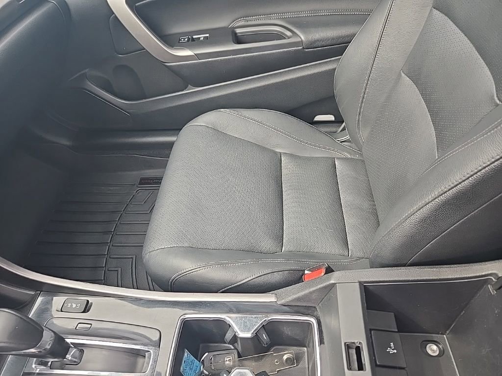 Used 2017 Honda Accord EX-L image 25