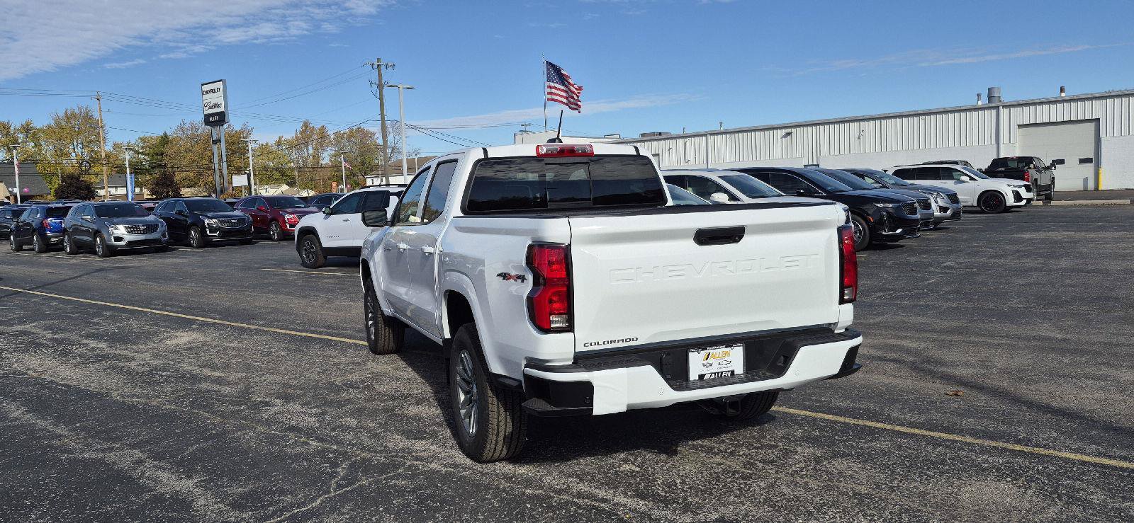 New 2026 Chevrolet Colorado LT w/ LT Convenience Package AWD/4WD image 8