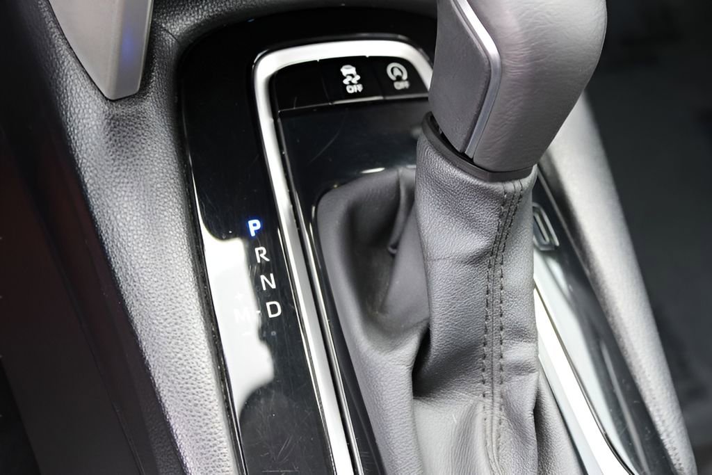 Used 2023 Toyota Corolla Cross XLE w/ Convenience Package image 17