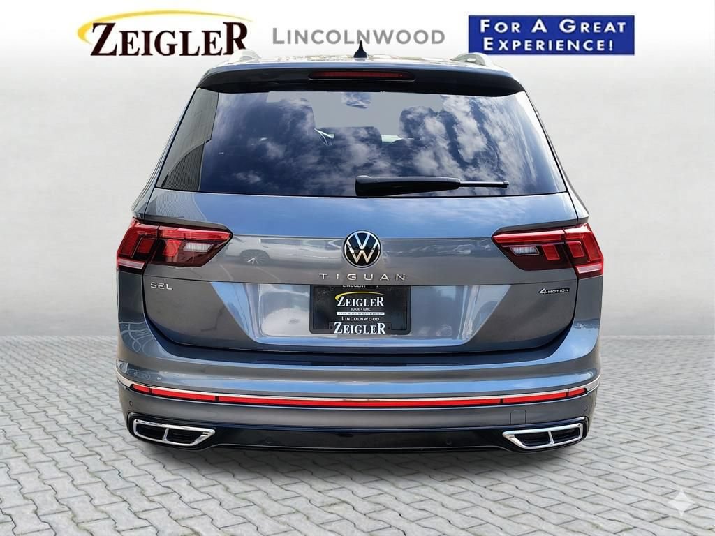 Used 2024 Volkswagen Tiguan SEL R-Line AWD/4WD image 9