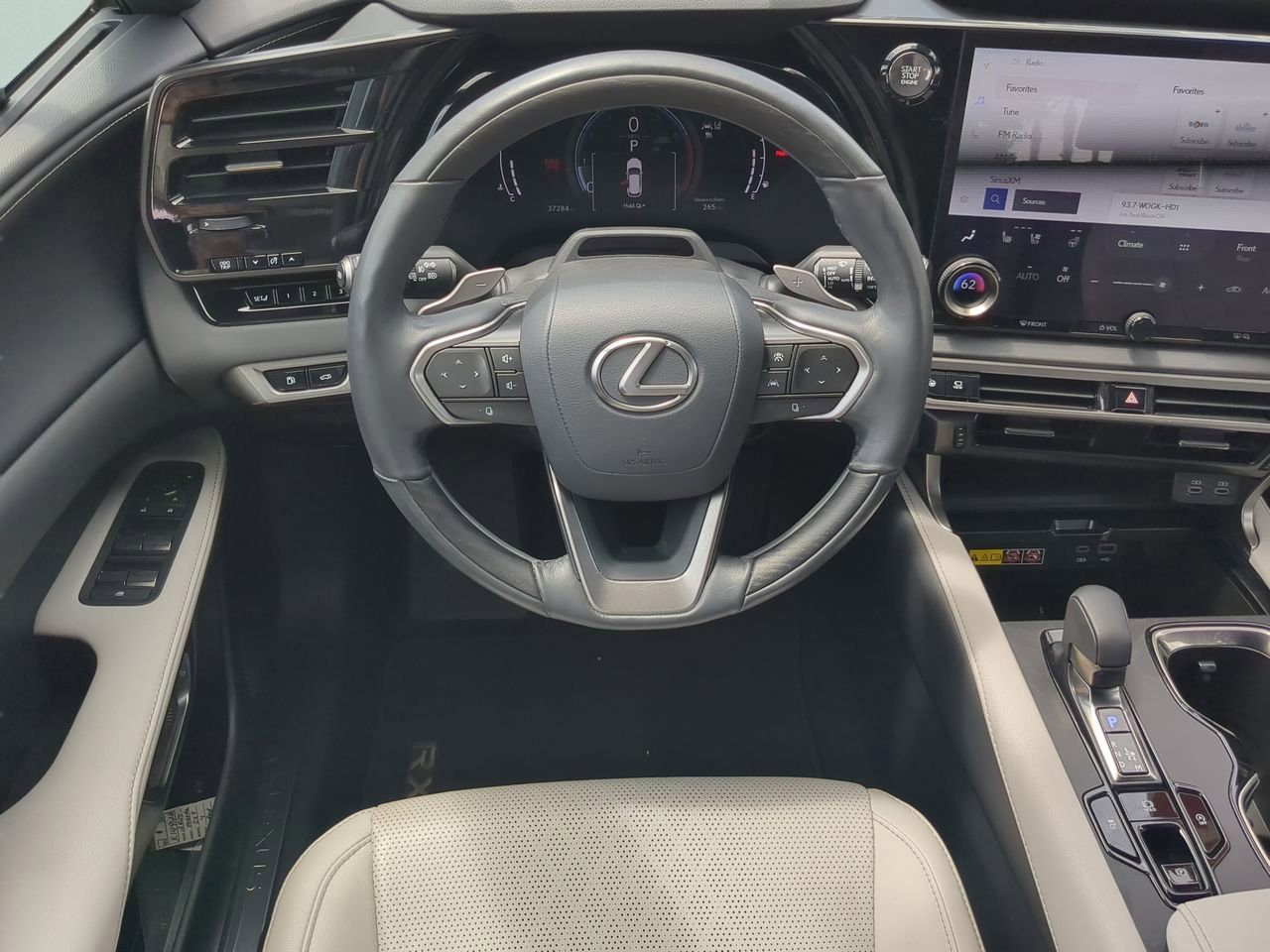 Used 2023 Lexus RX 350 Premium Plus w/ Cold Area Package FWD image 13
