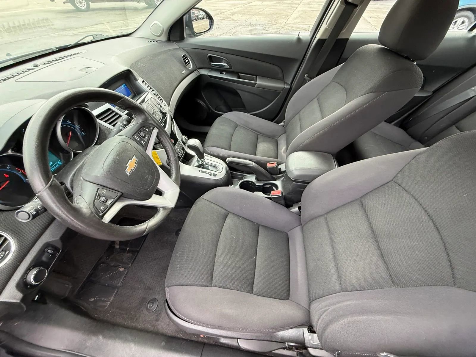 Used 2014 Chevrolet Cruze LT image 13