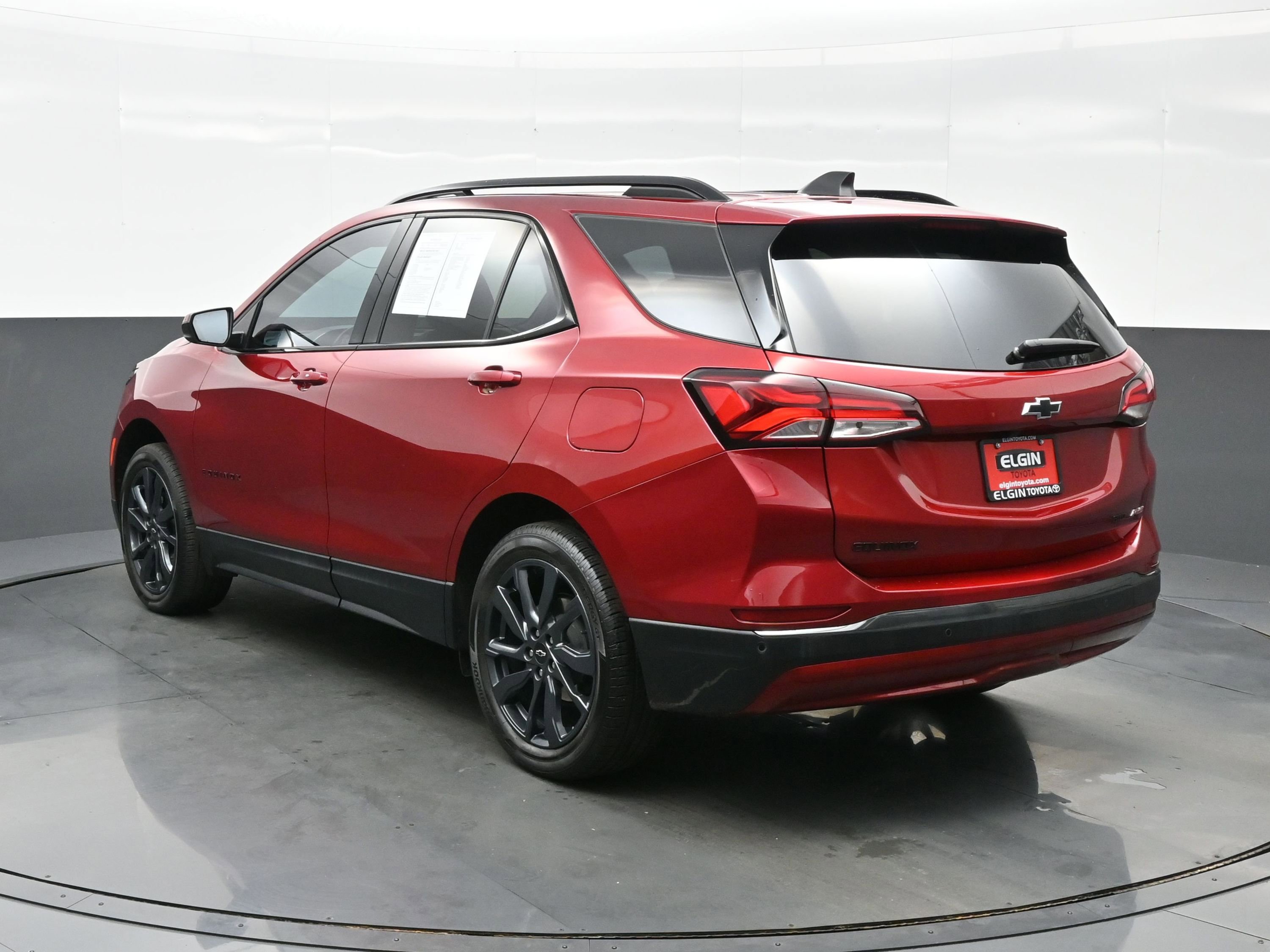 Used 2023 Chevrolet Equinox RS image 6