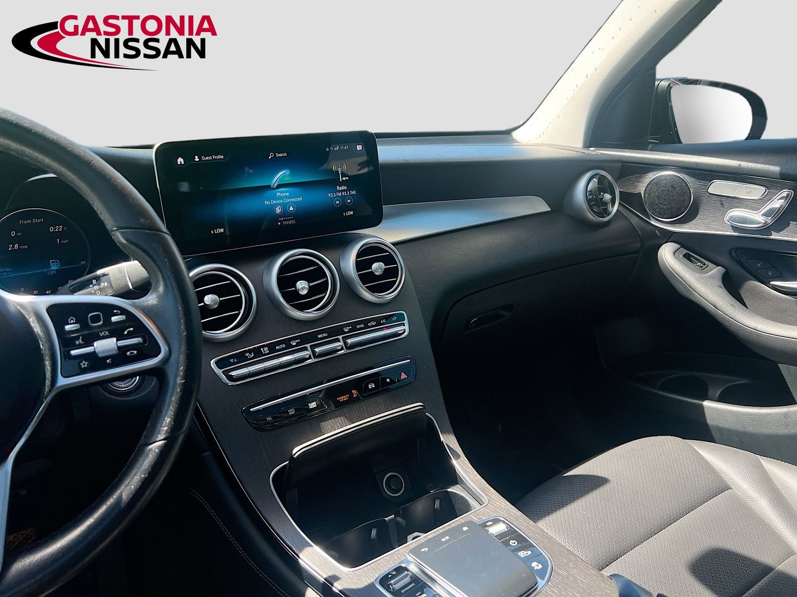 Used 2021 Mercedes-Benz GLC 300 image 31